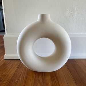 Modern H&M Vase